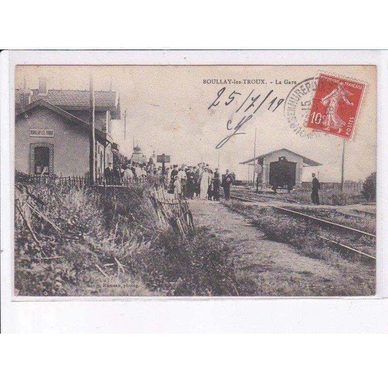 BOULLAY-les-TROUX: la gare - état