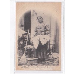 MELLE: paysanne poitevine, ringearde, partant pour le marché de la ville - état