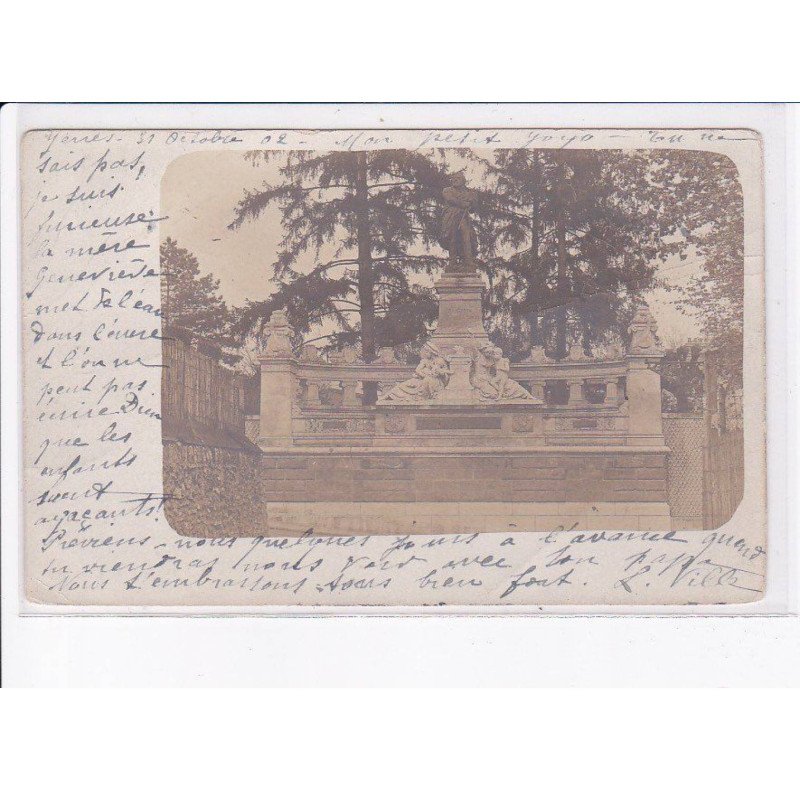 YERRES: monument - très bon état