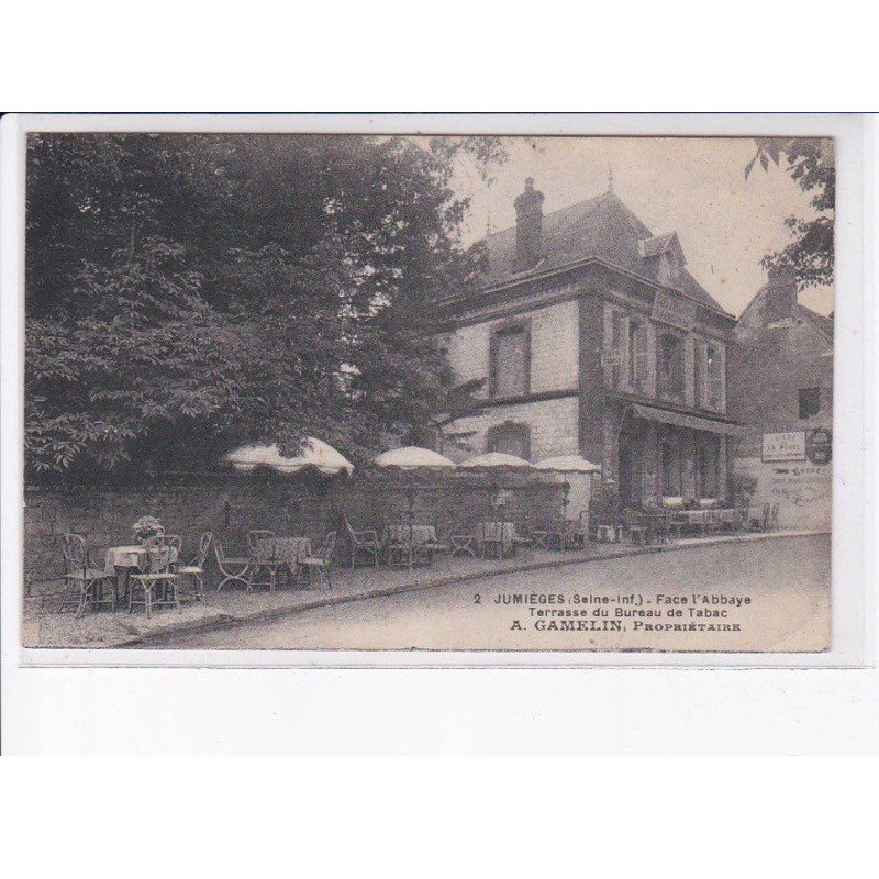 JUMIEGNES: terrasse du bureau de tabac - état