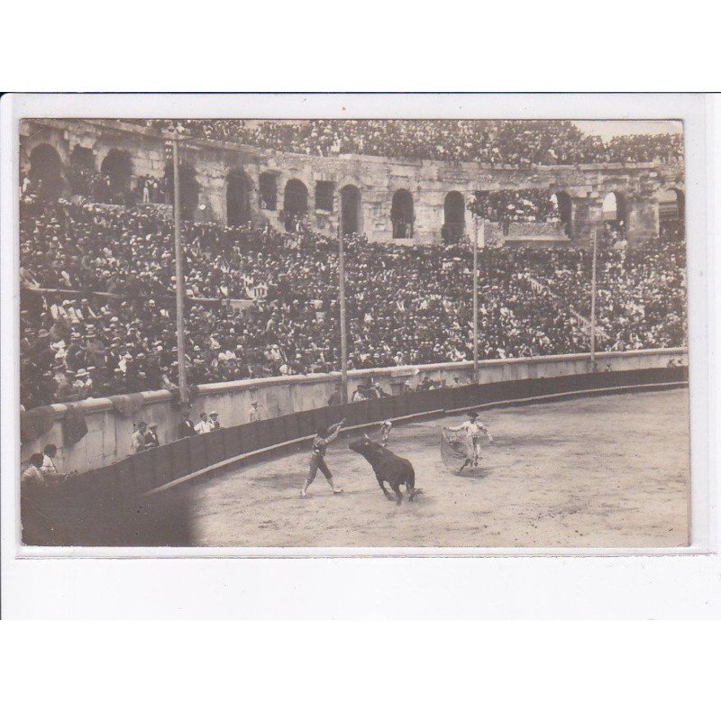NIMES: arène, taureau, corida - très bon état