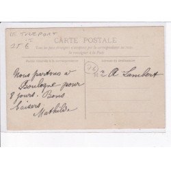 LE TREPORT: personnages dans la mer - très bon état