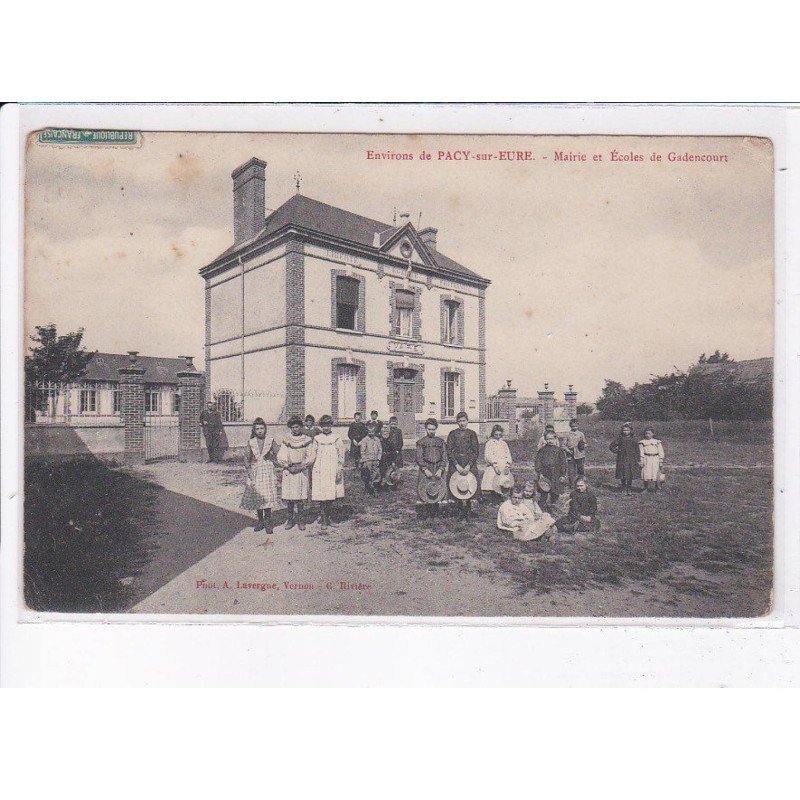 GADENCOURT: mairie et écoles - état