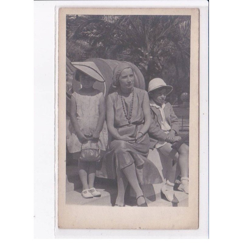 IRAQ: BAGDAD: femme et enfants - très bon état