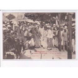 MADAGASCAR: au pays de l'or 14 juillet à ambilobe, le jeu des ciseaux - très bon état