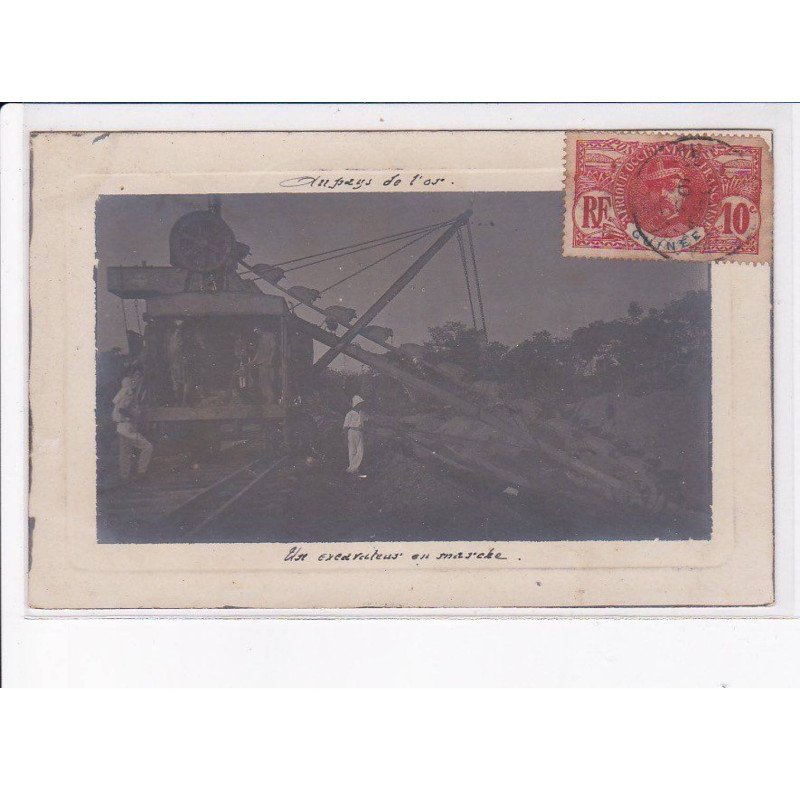 GUINEE: KOBAKO: or, gold, au pays de l'or, un excavateur en marche - très bon état