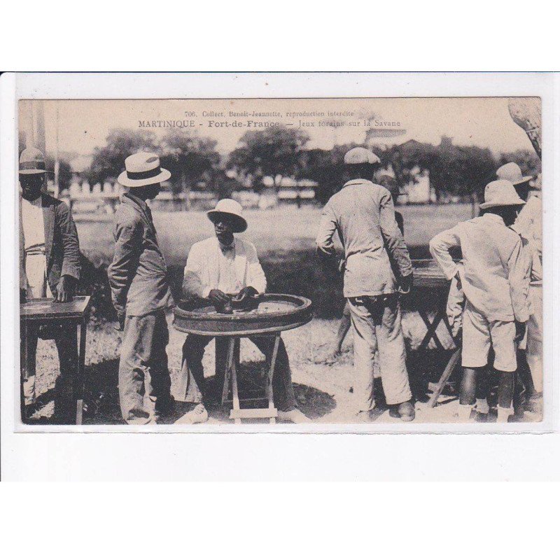 MARTINIQUE: FORT-de-FRANCE: jeux forains sur la savane - très bon état