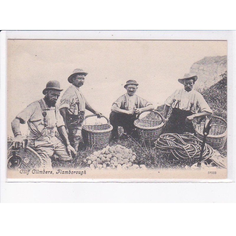 ROYAUME-UNI: ANGLETERRE: YORKSHIRE: FLAMBOROUGH: cliff climbers - très bon état