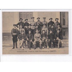 GRECE: souvenir de crète, groupe de soldat internationaux en crète - très bon état