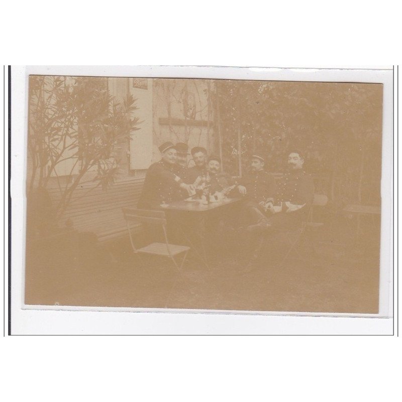 ROANNE : militaire - tres bon etat