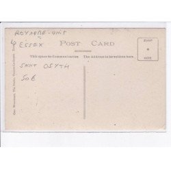 ROYAUME-UNI: ANGLETERRE: ESSEX: SAINT-OSYTH: vue du village, bateau - très bon état