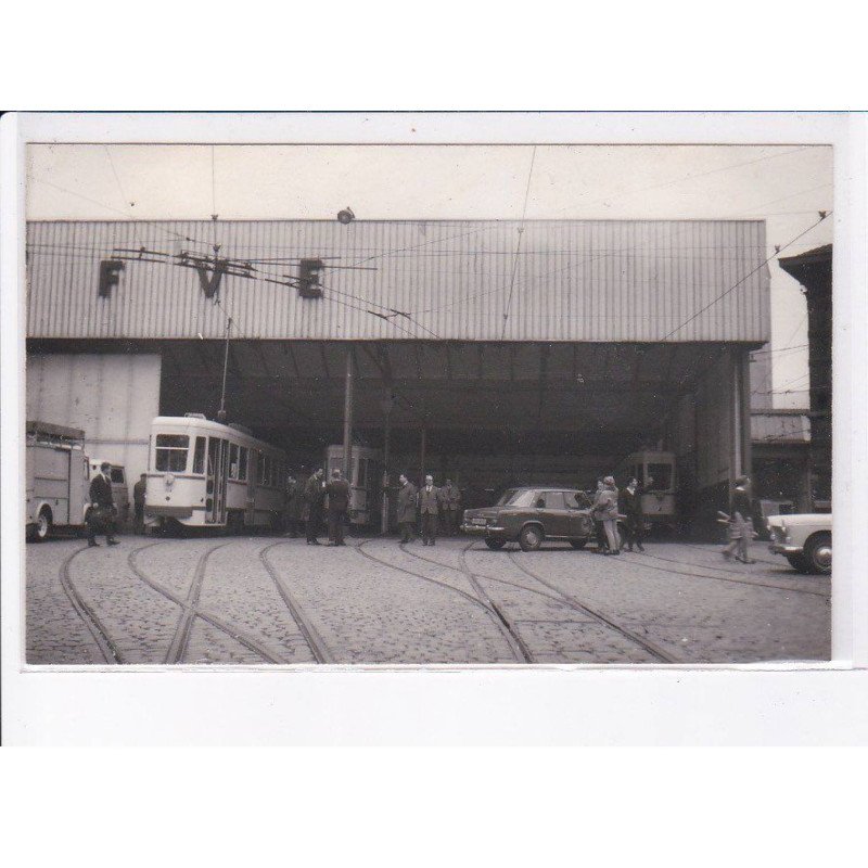 SAINT-ETIENNE: tramway, environs 1960, voiture - très bon état