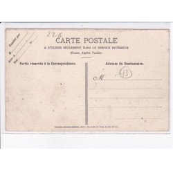 LE PUY EN VELAY: un enfant avec une chèvre - très bon état