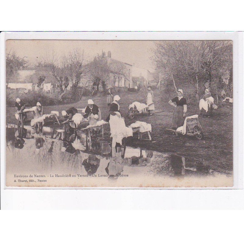 LA HAUDRIERE en VERTOU: un lavoir sur la sèvre - très bon état