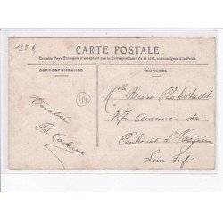 SAINT-NAZAIRE: le boulevard et la plage - très bon état