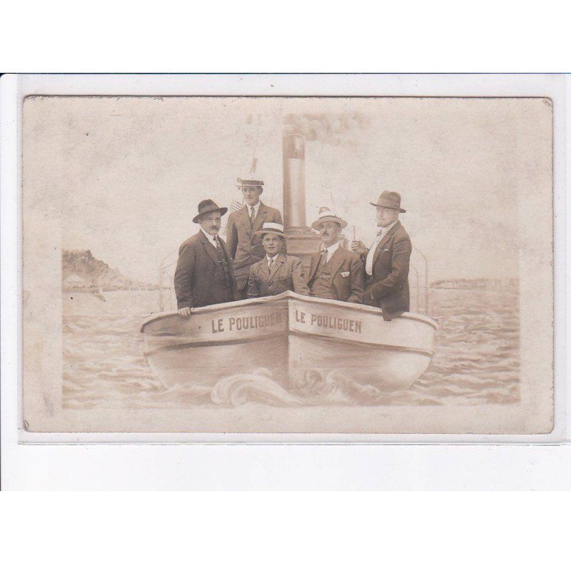 LE POULIGUEN: personnages en bateau, surréalisme, photomontage - très bon état