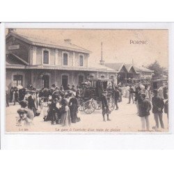 PORNIC: la gare à l'arrivée d'un train de plaisir, attelage - très bon état