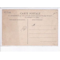 NANTES: les inventaires, groupe stationnant devant l'église - état