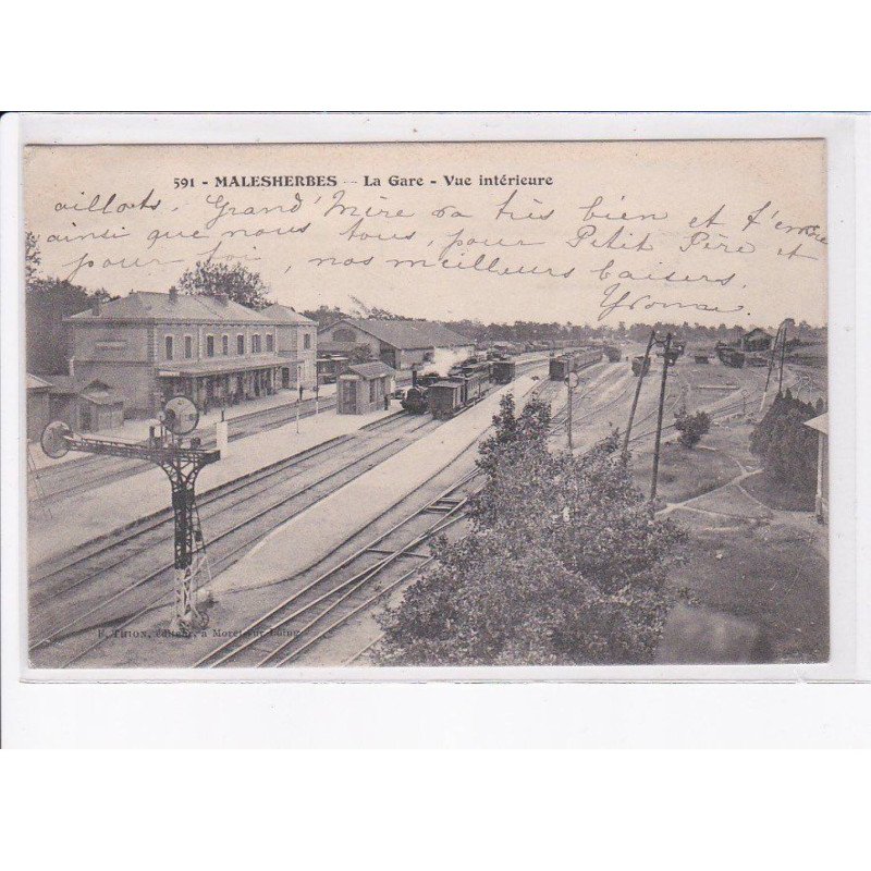 MALESHERBES: la gare, vue intérieure, chemin de fer, train