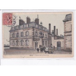 GIEN: entrée de la faiencerie, voiture à chien - état