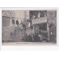 FERRIERES-en-GATINAIS: entrée de l'ancienne abbaye - très bon état