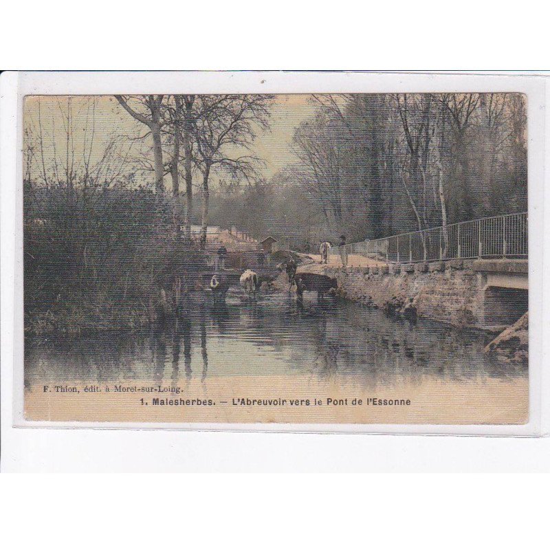 MALESHERBES: l'abreuvoir vers le pont de l'essonne - état