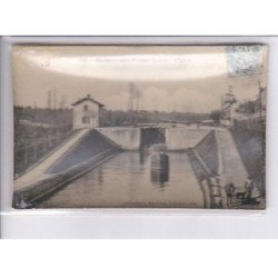 OUZOUER-sur-TREZEE: l'écluse - état