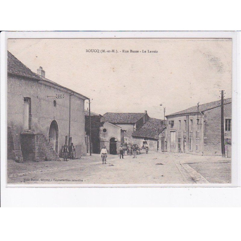 BOUCQ: rue basse, le lavoir - très bon état