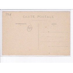 PAGNEY-DERRIERE-BARINE: la place de la fontaine - très bon état