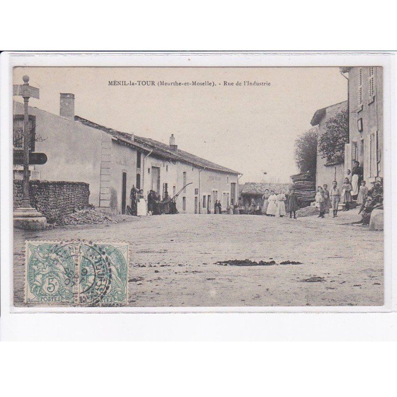 MENIL-la-TOUR: rue de l'industrie - très bon état