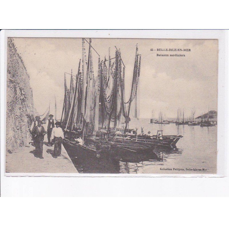 BELLE-ILE-en-MER: bateaux sardiniers - très bon état