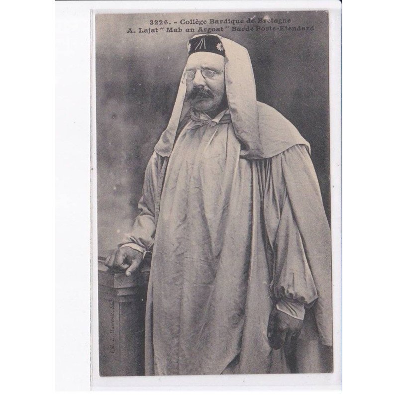 MORBIHAN: A. Lajat "mab an argoat" barde porte-etendard - très bon état