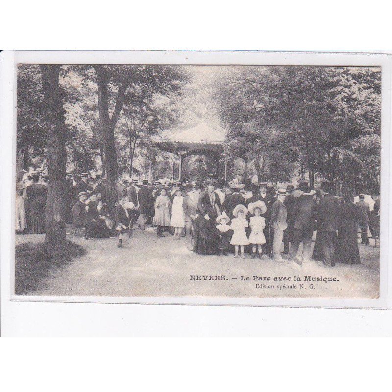 NEVERS: le parc avec la musique - très bon état