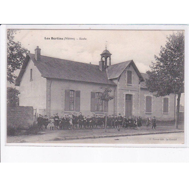 LES BERTINS: école - très bon état