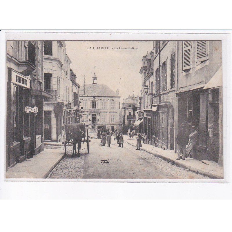 LA CHARITE: la grande rue, attelage - état