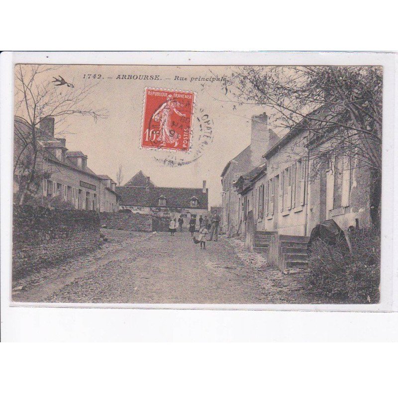 ARBOURSE: rue principale - très bon état