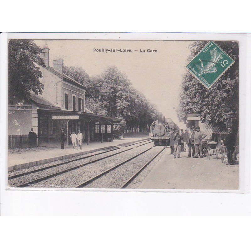 POUILLY-sur-LOIRE: la gare, train - très bon état
