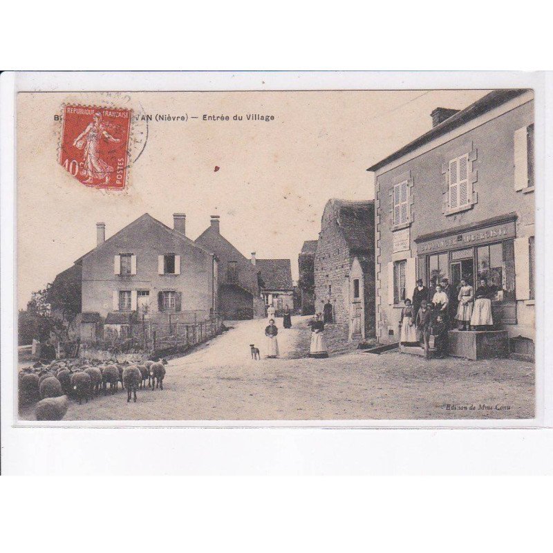 BAZOCHES-du-MORVAN: entrée du village - état