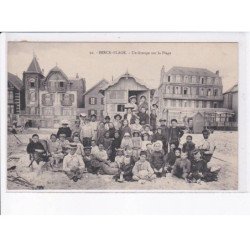 BERCK-PLAGE: un groupe sur la plage - très bon état