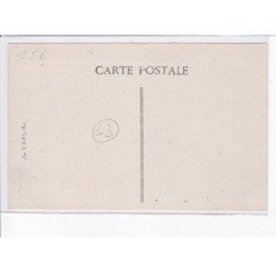 LA BOURBOULE: sous la neige, la place du centre en hiver, traineau - très bon état