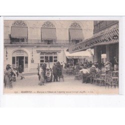 BIARRITZ: musique à l'heure de l'apéritif devant le café anglais - très bon état
