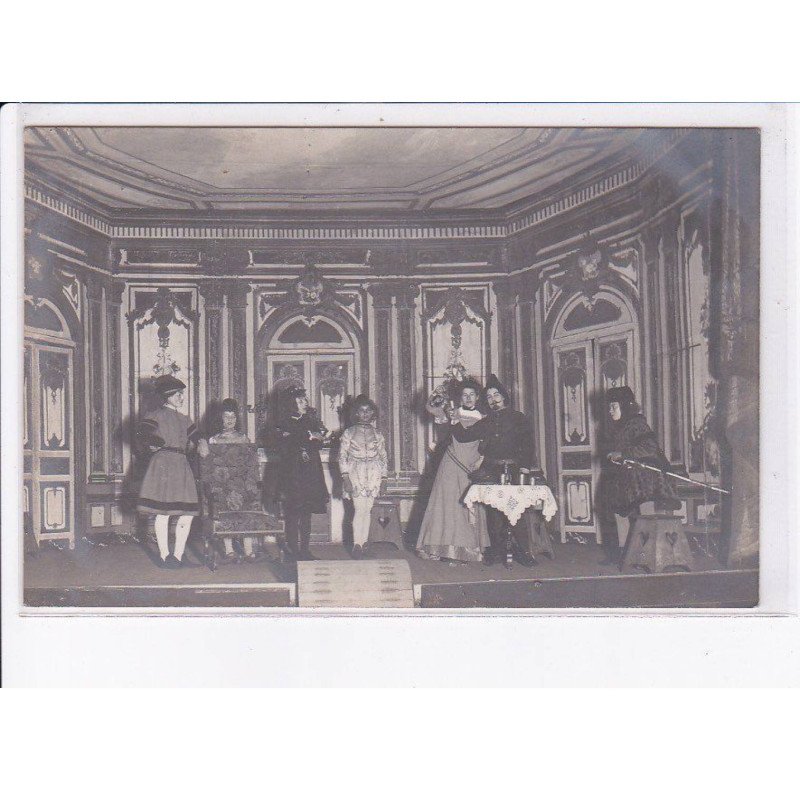 VERNON: théâtre - très bon état