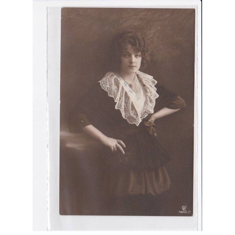 FANTAISIE: femme - très bon état