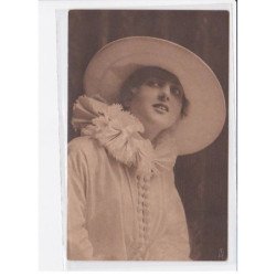 FANTAISIE: femme - très bon état