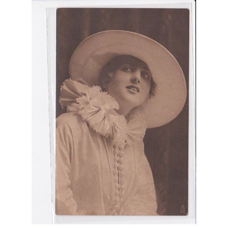 FANTAISIE: femme - très bon état