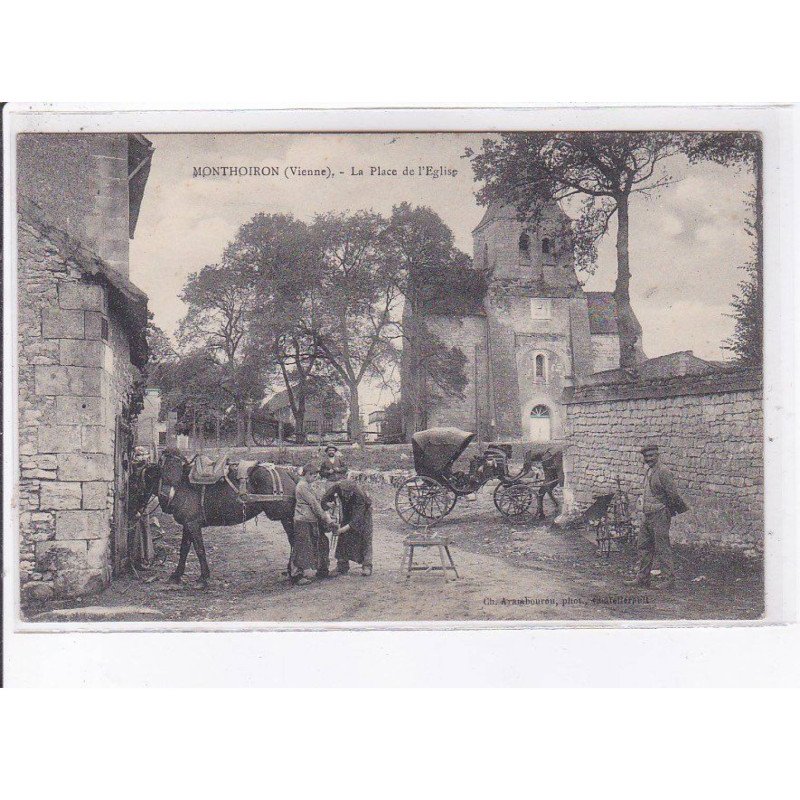 MONTHOIRON: la place de l'église, maréchal ferrand - très bon état