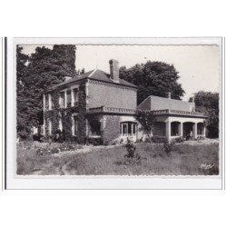 BERTHECOURT : """"les vacances fleuries"""" pavillon """"les capucines"""" - tres bon etat