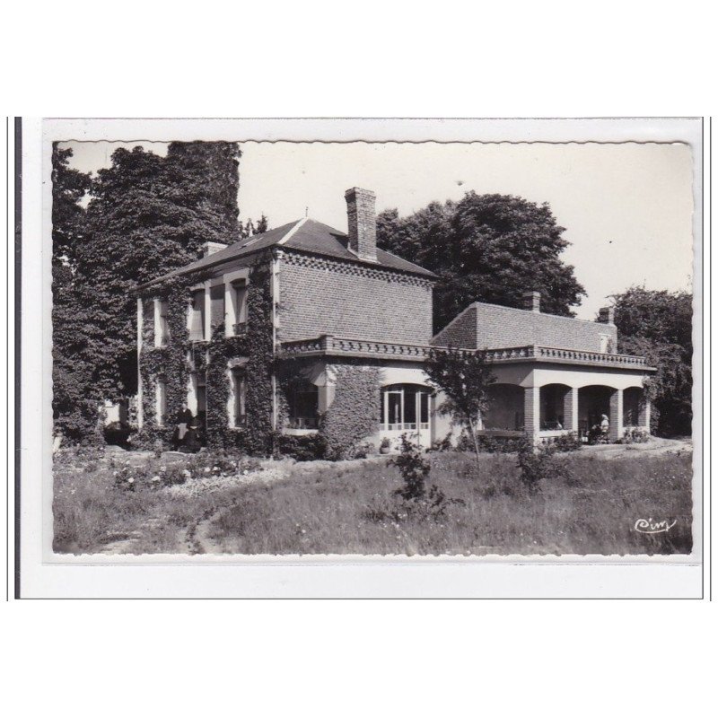 BERTHECOURT : """"les vacances fleuries"""" pavillon """"les capucines"""" - tres bon etat