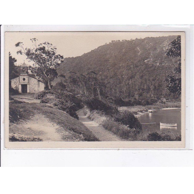 PORT-CROS: chapelle, canöe, étang - très bon état