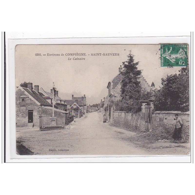 SAINT-SAUVEUR : le calvaire - tres bon etat